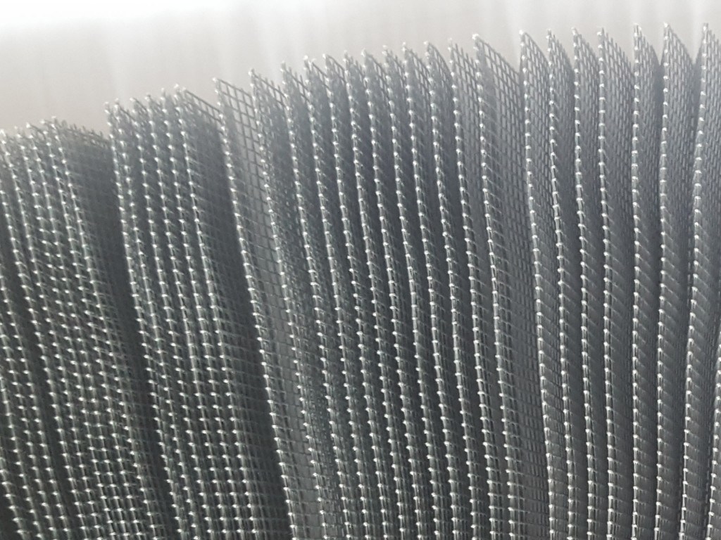 Wholesale 100pcs MOQ Grey Color Pleated Mosquito Net Door Resin Coated Fiberglass Window Mesh Screen 0.26mm