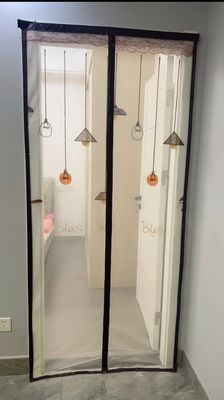 Rideau de porte en maille magnétique populaire pour porte et fenêtre respirant et fonctionnel en couleur
